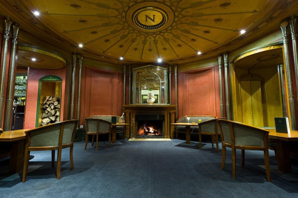 Hotel Restaurant Napoleon Fontainebleau Kültér fotó